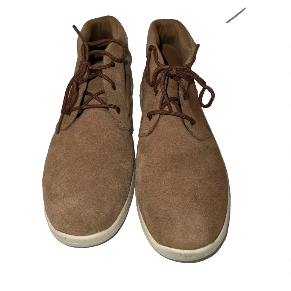 UGG Canoe II chukka boots in chestnut suede Size 5